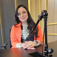 Pamela Escolero