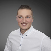 Sergej W.