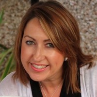 Lizzie Dearling