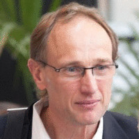 Vincent Delhaes