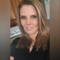 Kelly Evans