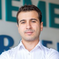 Serhat Akbaş