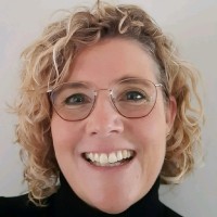 Corien Moes (Med)