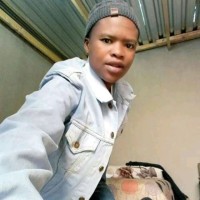 Zola Mnguni