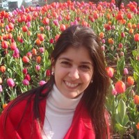 Lívia Xavier Mendonça Vanzato