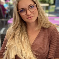 Zoe Breuer