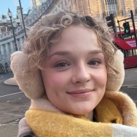 Ellie Main