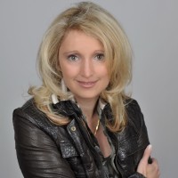 Claudia S. Endres