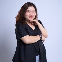 Thùy Bùi