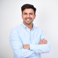 Alberto González López