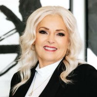 Tina Thomas