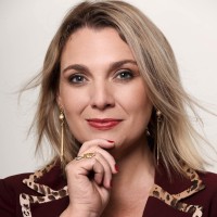 Tatiana SantiagoTatiana Santiago is an Influencer