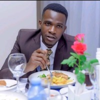 Nywevu Lawrence