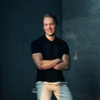 Kris HuntKris Hunt is an Influencer