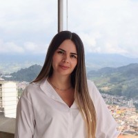 Angela Tabares Jiménez