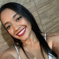 Ester Leão
