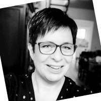 Yolande W.