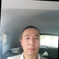 梁小富