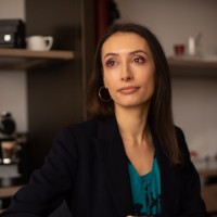 Nina Kobzar
