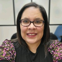 Minnie Mares