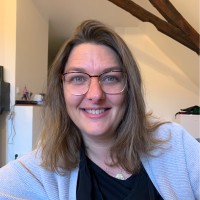 Claire Lompech