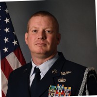 Lee Settle