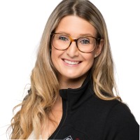 Véronique Gilbert, Cria