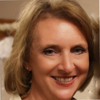 Becky Hollis