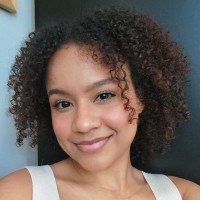Thayná Gomes