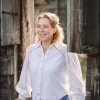 Yvonne Coolen