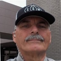 Robert W Davis Jr