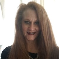 Lisa Rousselle