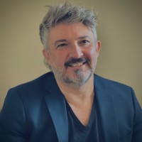 Robert Kmiec