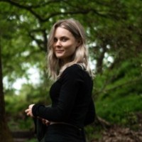 Julia Holmén