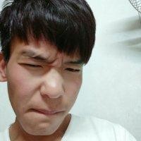 尹小龙