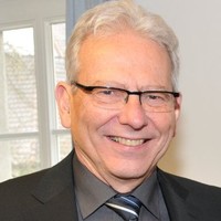 Manfred Roux