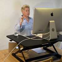 Jo Hull