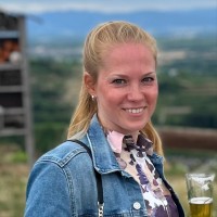 Leona Löwenstern