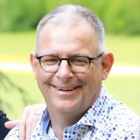 Bas Van Treek