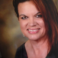 Dr. Leslie Álvarez