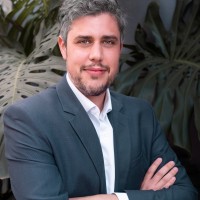 Ian Carlos