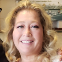 Yvonne Schlangen