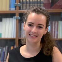 Hajnalka Szinek Csütörtöki