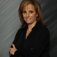 Tina Ritchie, Ribo