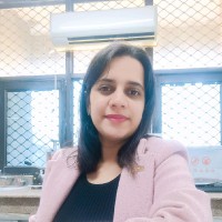 Dr Annie Khanna