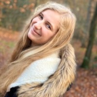 Lisa Van Rhijn