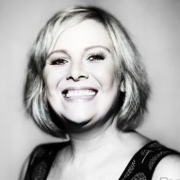 Lindie Naude
