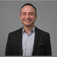 Carlos Alvarez