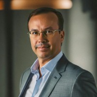 Bernardo Enrique León B.