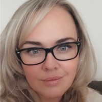 Amanda Bond